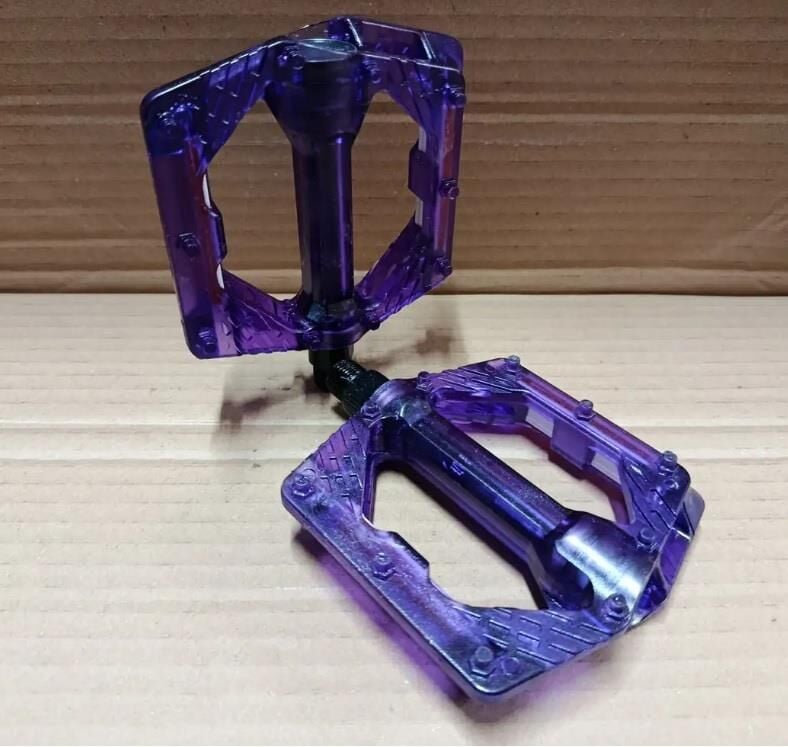 EVO PLASTİK ÇİVİLİ PLATFORM GENİŞ RENKLİ Bisiklet Pedalı MOR