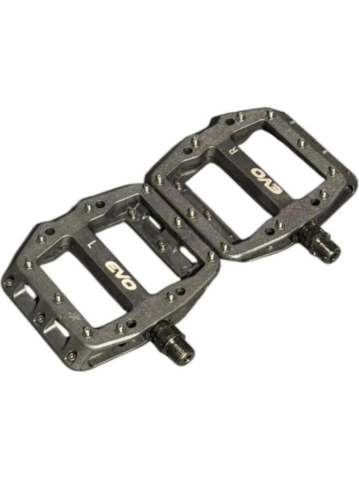 Evo Plastik Rulmanlı Platform Çivili Bisiklet Pedalı